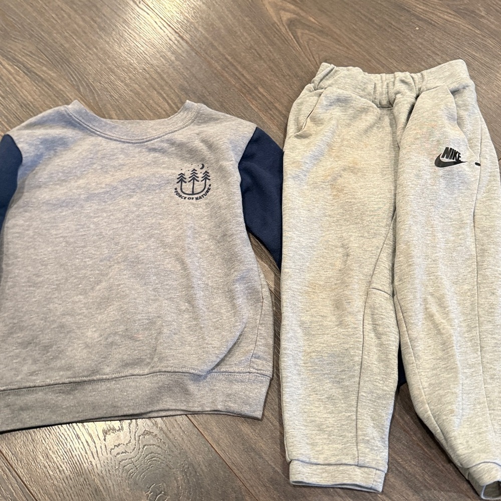 Lot of 18 boys size 4 clothes 1:13 - Picture 6 of 16